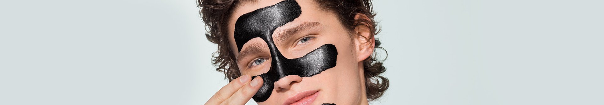 Черни точки, акне и петна: каква е разликата и как да се борим с тях?